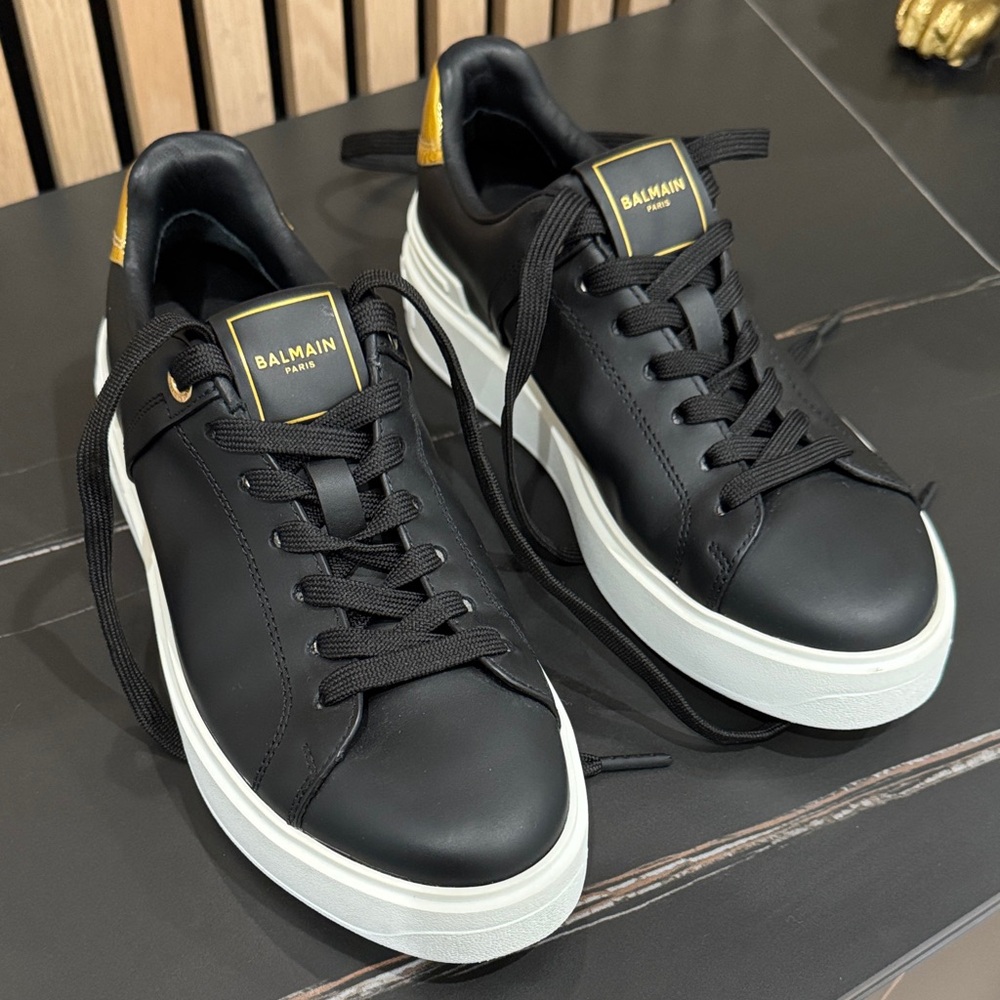 Balmain Black and Gold Accent Sneakers B-Court Flip sneakers in calfskin - Picture 4 of 16